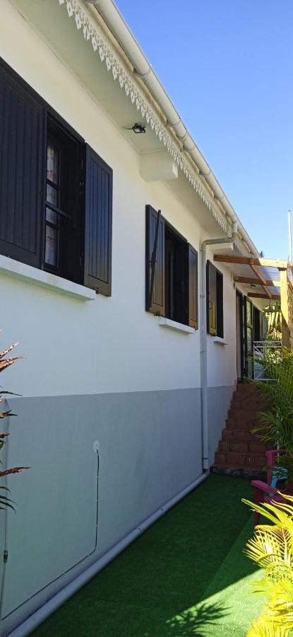 Gite Baril O'Thentik Saint-Philippe Exterior foto